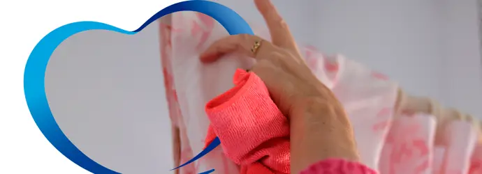 Cómo limpiar cortinas de baño.